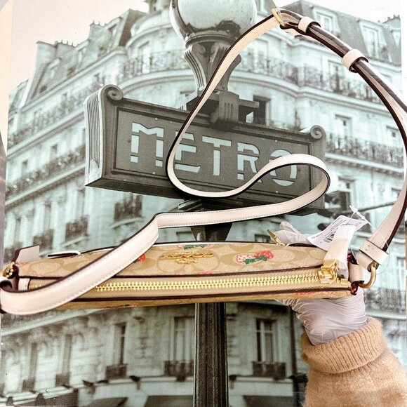 Coach 91513 Gallery File Bag In Signature Canvas IN Khaki Multi - Picture 4 of 9